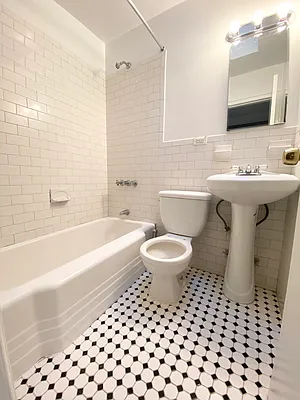 Rented by Living New York | media 8