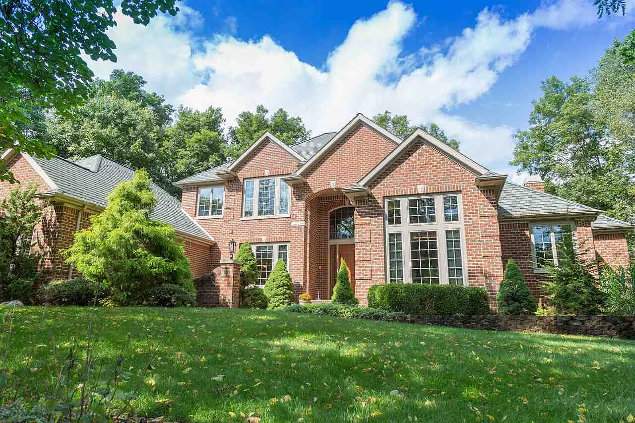 2618 Wildwood Ln photo 1
