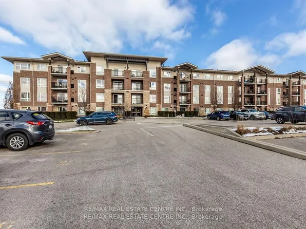 67 Kingsbury Sq #201, Guelph, ON N1L 0L3