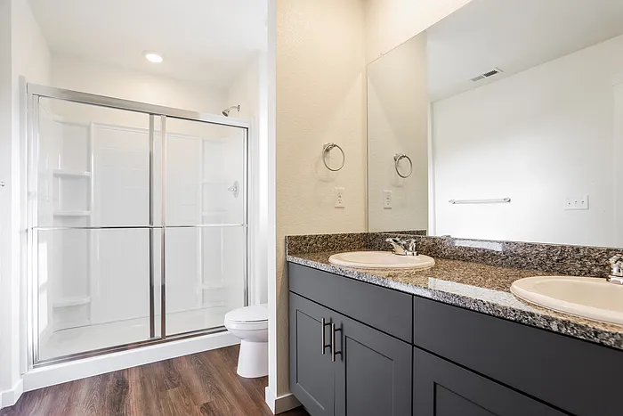 13501 Oneida Ln — Photo 9