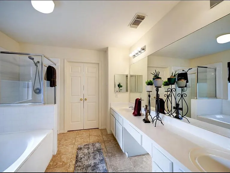 12918 Stratford Heights Dr — Photo 9