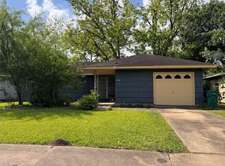 1220 Fresa Rd, Pasadena, TX 77502