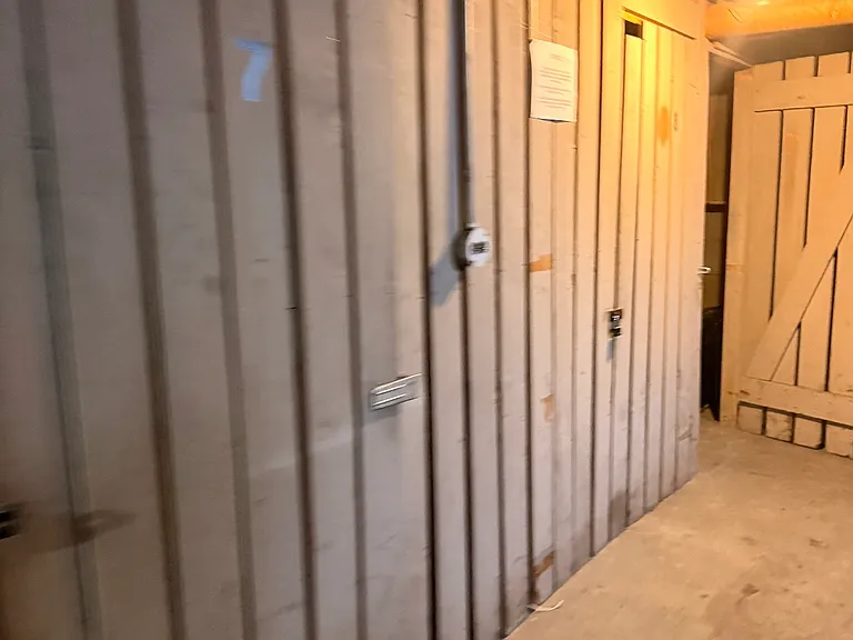 4002 N Farwell Ave #8 — Photo 14