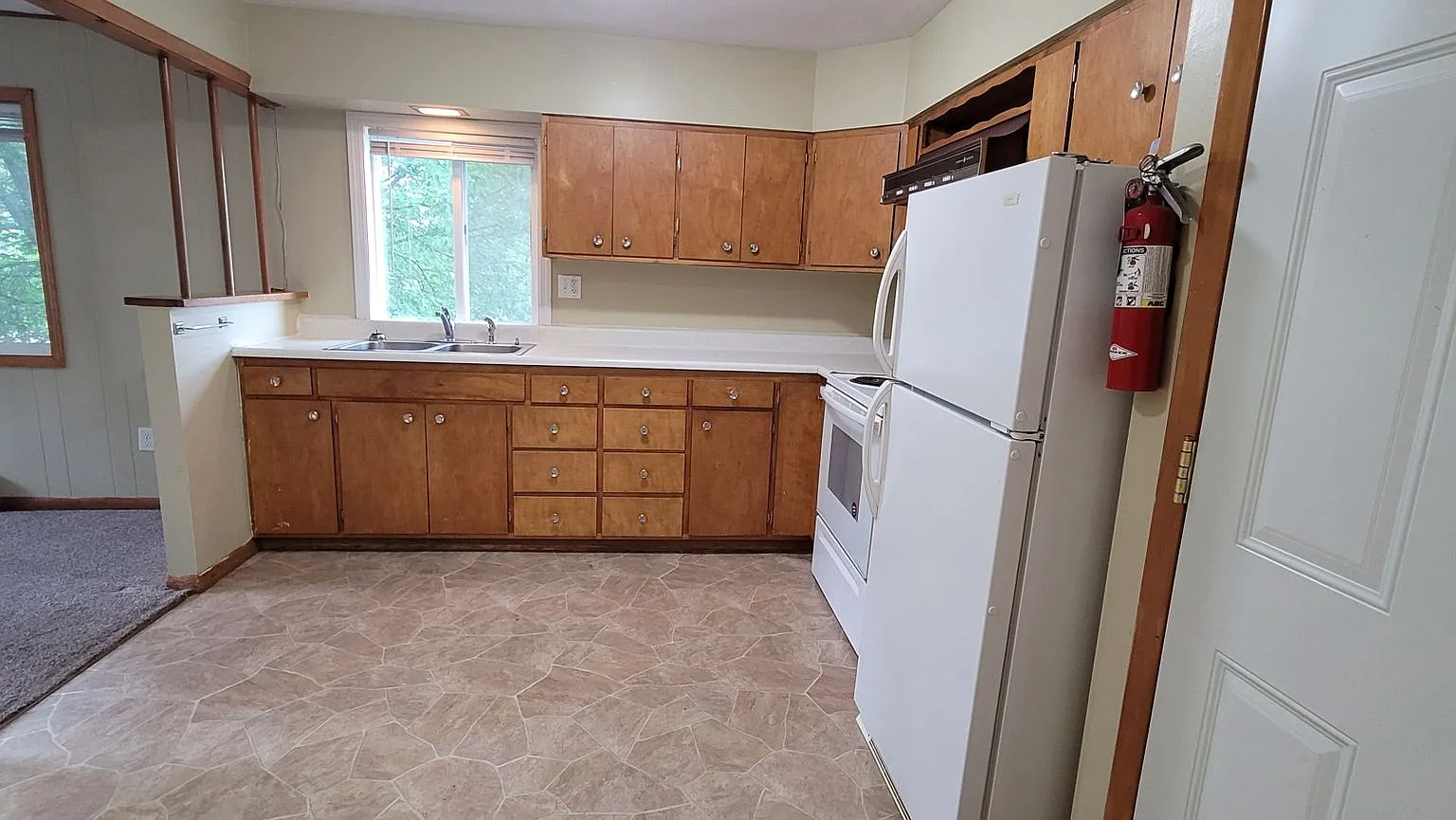 Southview Apartments - SV — Photo 1