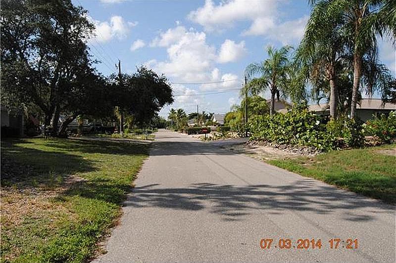 1st image of 27301 Barbarosa St