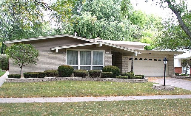 1st image of 1117 W Iowa St