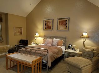 16 Edgemont Rd, Glen Rock, NJ 07452