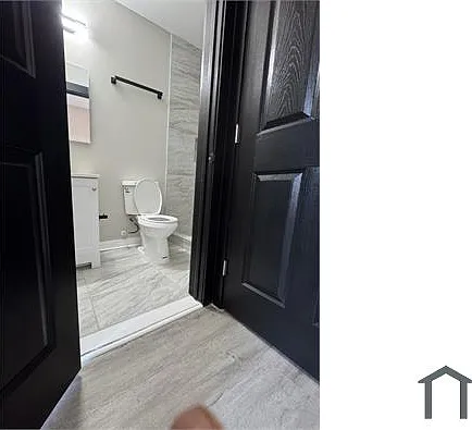 1803 N Dallas St — Photo 8