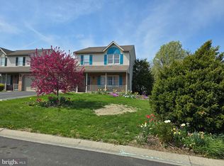 197 S View Rd, Fleetwood, PA 19522