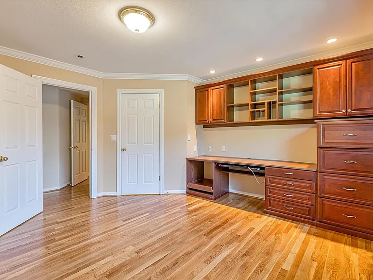 794 Manor Way — Photo 26