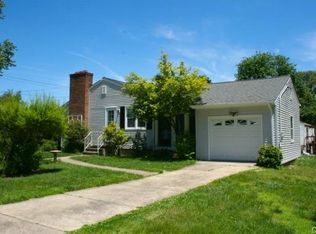 41 Lake Ave, Trumbull, CT 06611