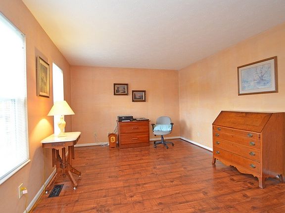 4th image of 6153 Juneberry Ct