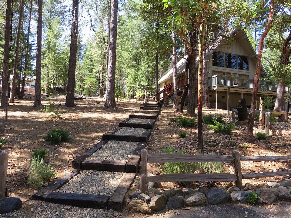 1st image of 17599 S Woodcrest Dr