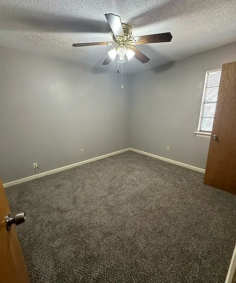 3612 Hawthorne Dr — Photo 5