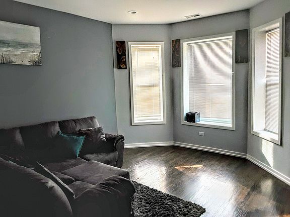 4th image of 1007 N Menard Ave