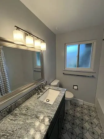 5 bed, 2400 sqft, $650 — Photo 4