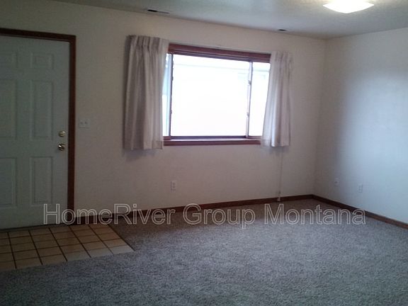 3rd image of 1820 N Dickens St APT 2