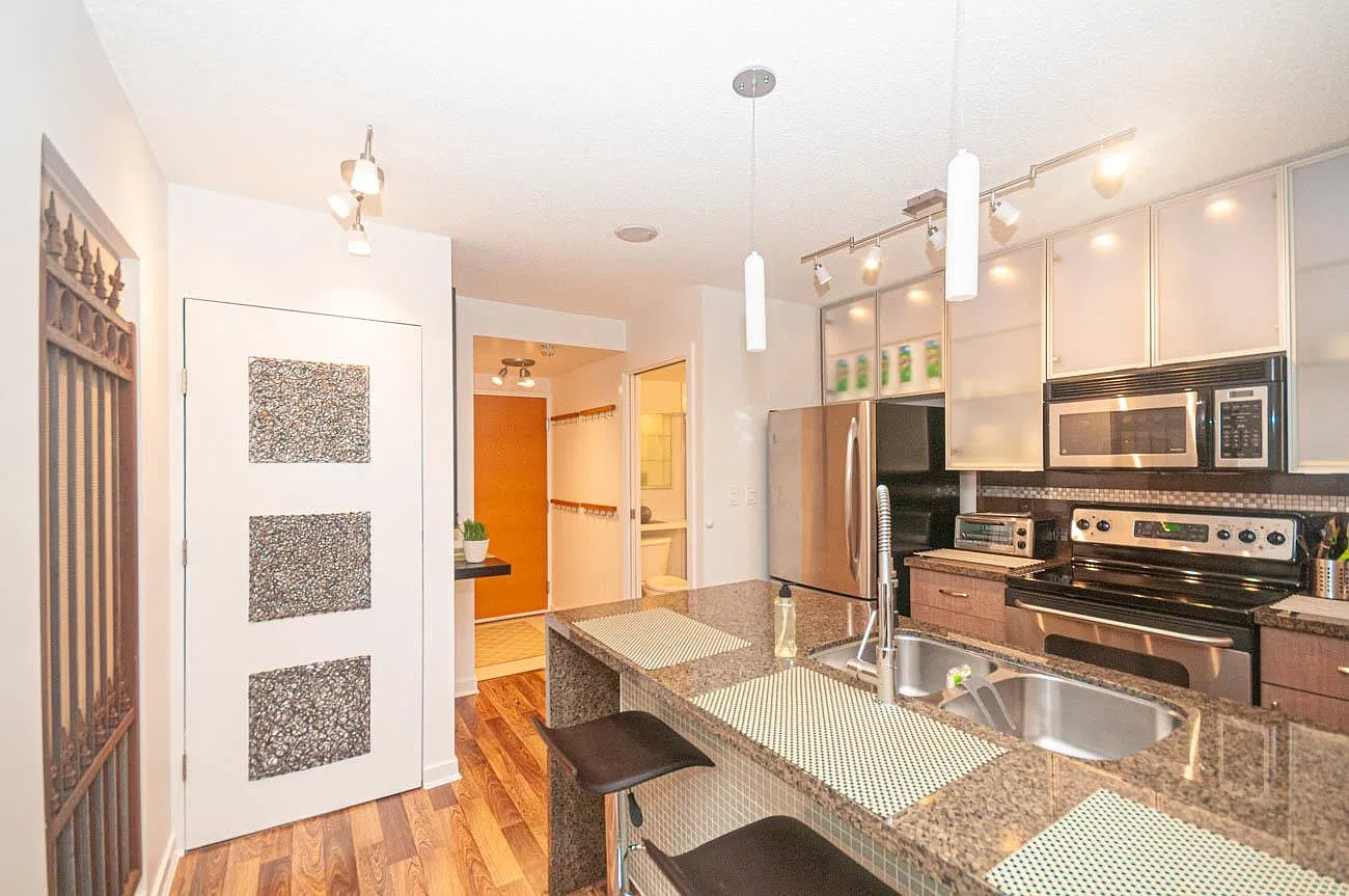 2 bed, 750 sqft, $3,500 — Photo 4