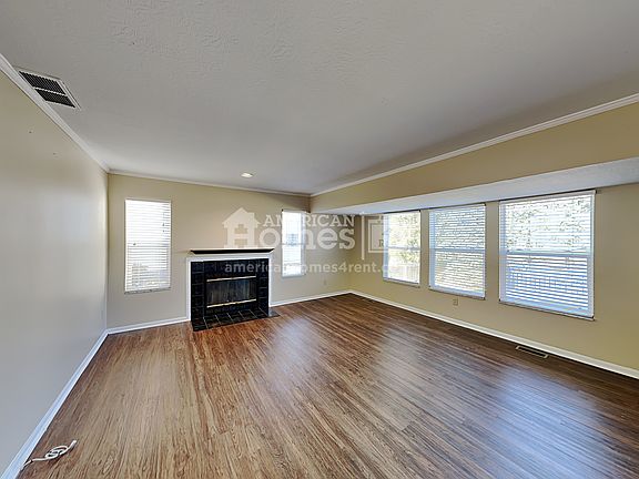 5th image of 7427 Park Bend Dr