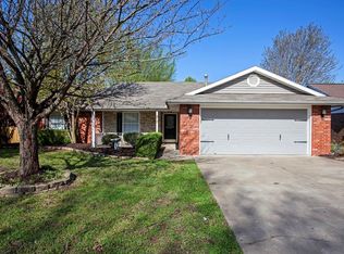 814 N 26th St, Rogers, AR 72756