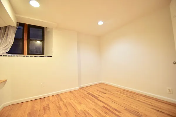Rented by Sovereign Associates | media 28