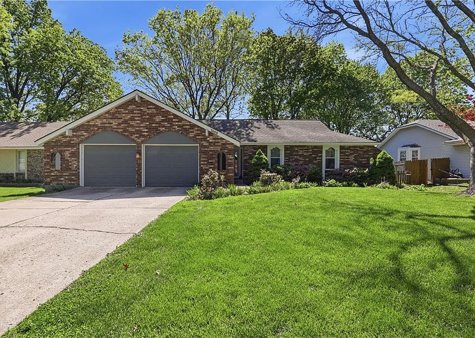 3608 NE Grant St, Lees Summit, MO 64064 | Zillow