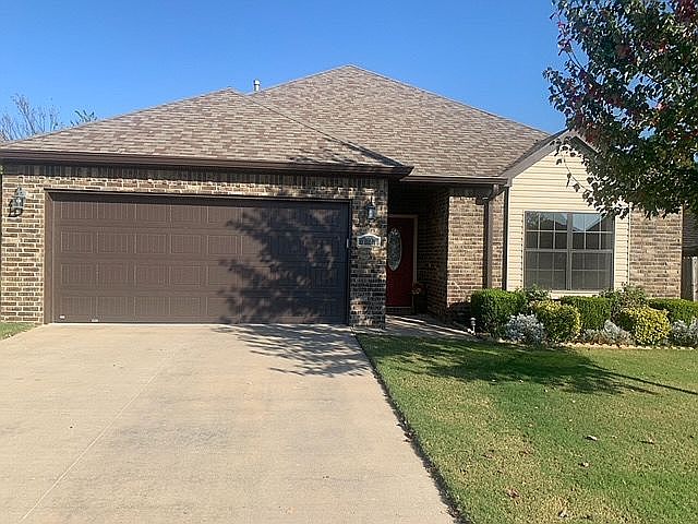 1st image of 3041 Hook Ln