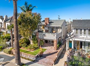 411 Goldenrod Ave #A, Corona Del Mar, CA 92625