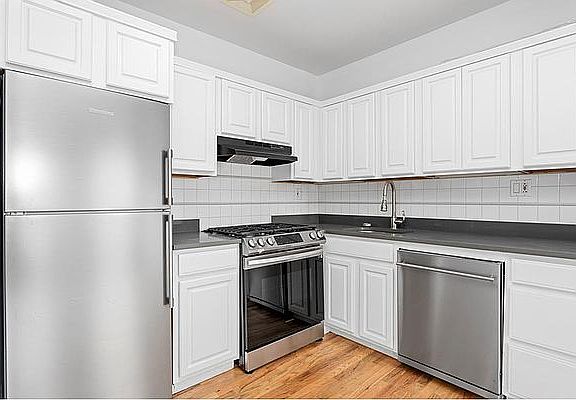 3rd image of 479 Atlantic Ave APT 2