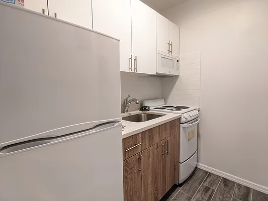 Rented by Spire Group | media 8