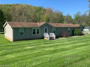 2000 Barnhill Rd SE, New Philadelphia, OH 44663