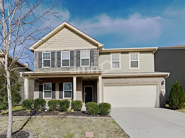 702 White Oak Dr, Lebanon, TN 37087