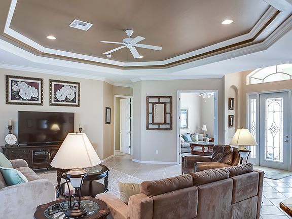 4th image of 2112 Berkley Way