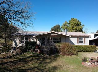 17147 Old George Dr, Terrell, TX 75160