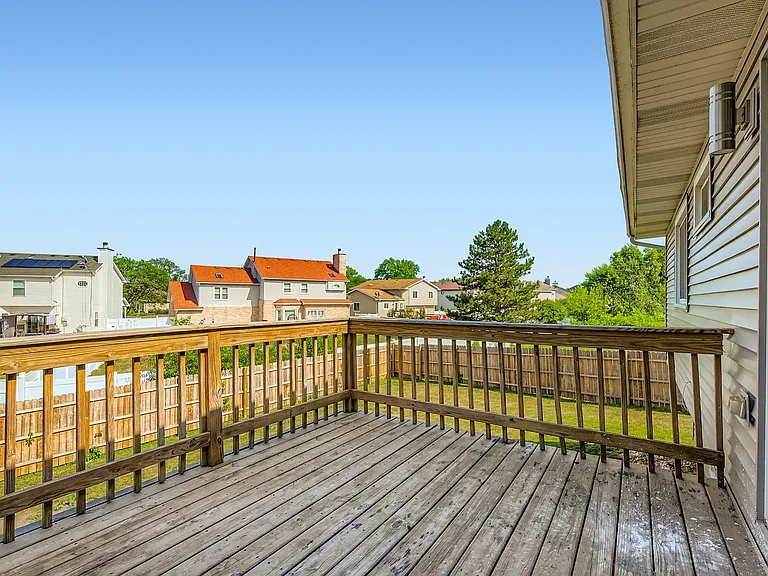 5611 Allemong Dr — Photo 27