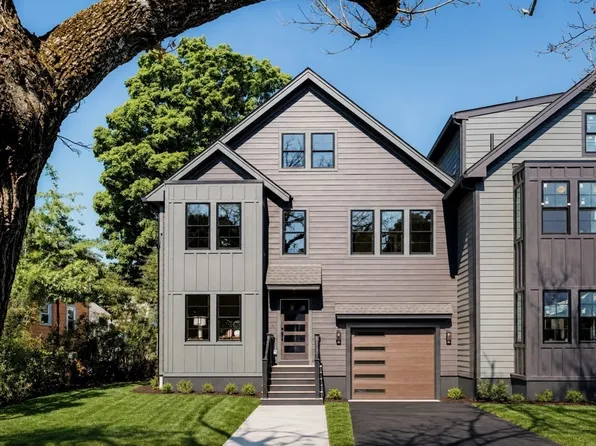19 Curtis St #2, Medford, MA 02155