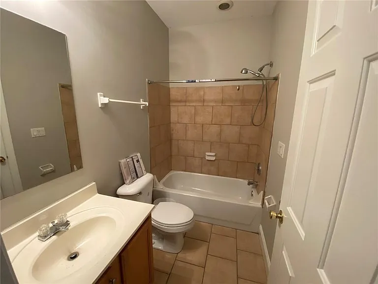 528 Rankin St NE #B — Photo 7