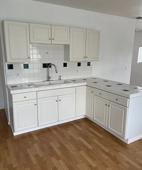 1614 Cypress Ave — Photo 14