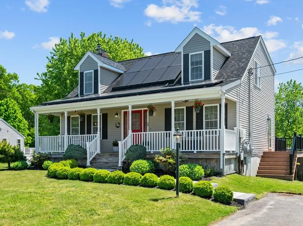 20 Earl St, Acushnet, MA 02743