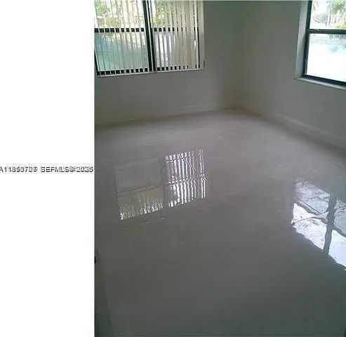 8290 Lake Dr #250 — Photo 9