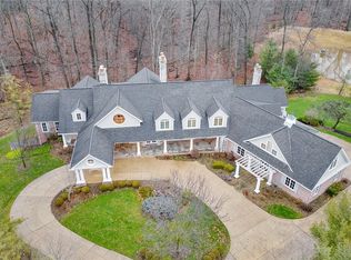 2656 Hidden Canyon Dr, Euclid, OH 44141