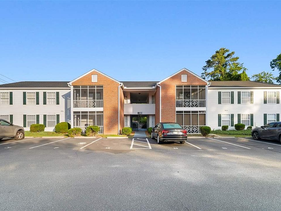 1st image of 743 Coventry Ln APT B8