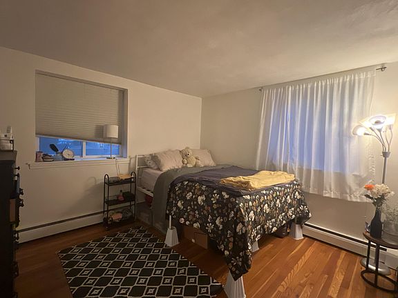 4th image of 135 Inman St APT 6