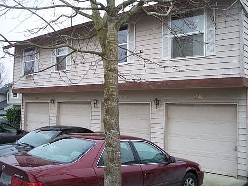 2nd image of 15500 SW Donna Ct
