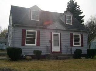 101 Arcadia Dr, Champaign, IL