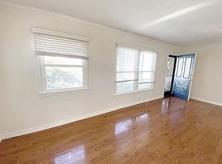 902 10th St #A, Santa Monica, CA 90403