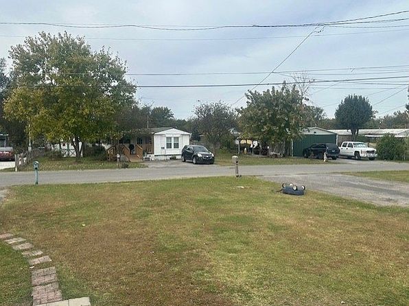 225-227 Hurricane Cir