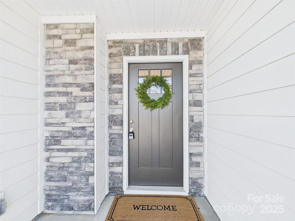 2nd image of 2009 White Cypress Ct #Kh13