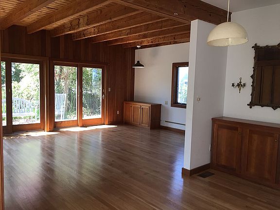 South House dining/lvng area