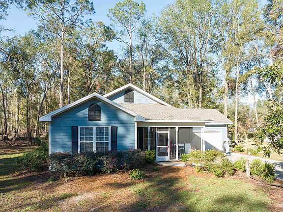 2nd image of 10411 Wildwood Dr
